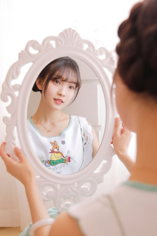 箱中女在线